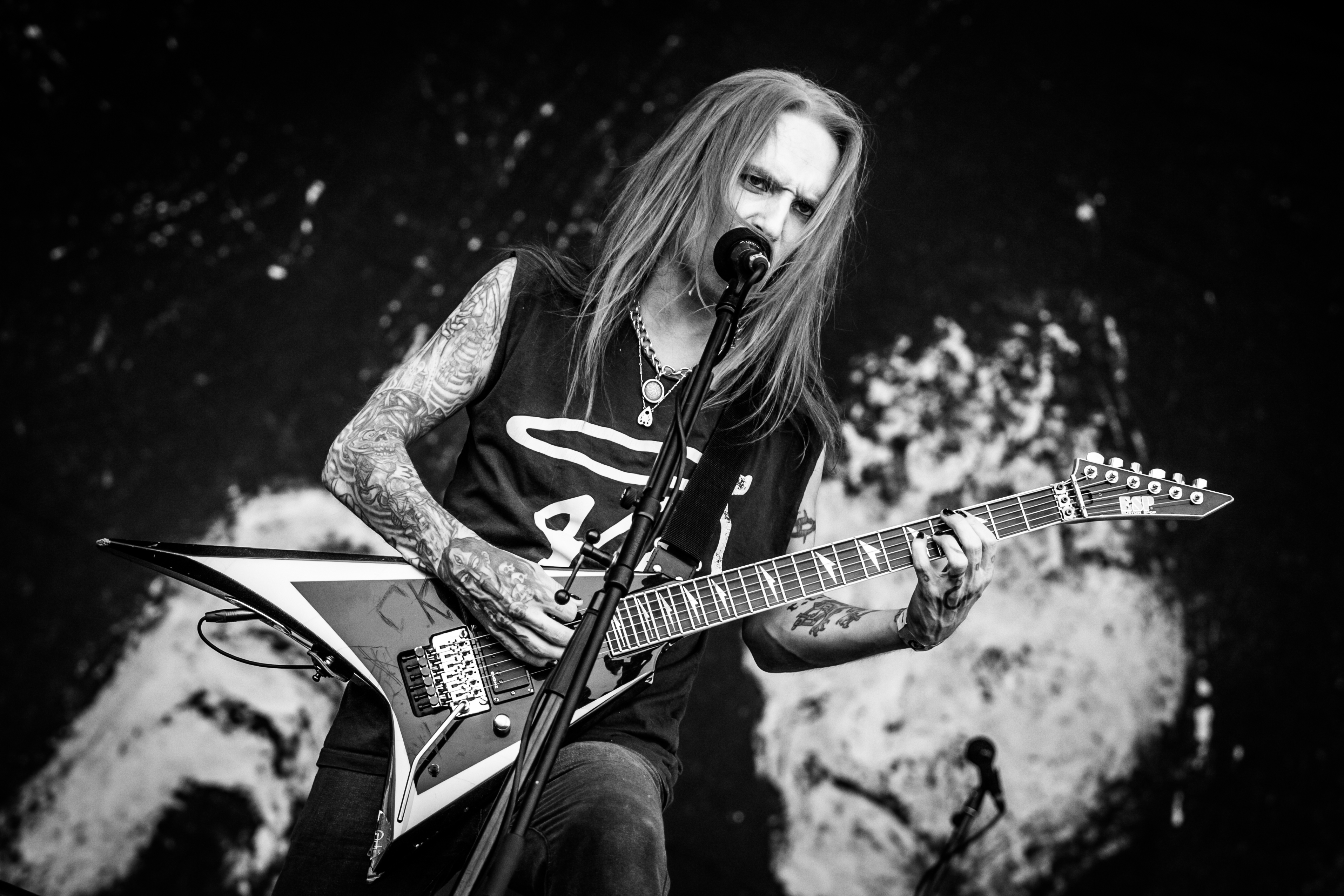 alexi laiho black and white